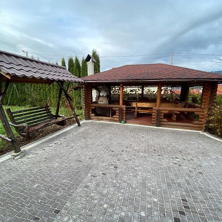 Садиба Вежа Verkhovyna Esterno foto