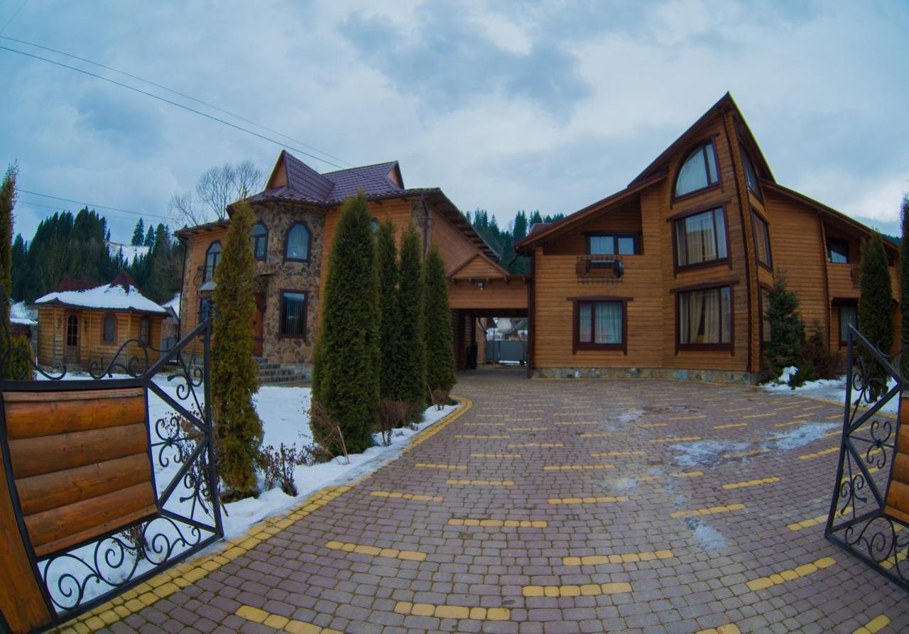 Садиба Вежа Verkhovyna Esterno foto